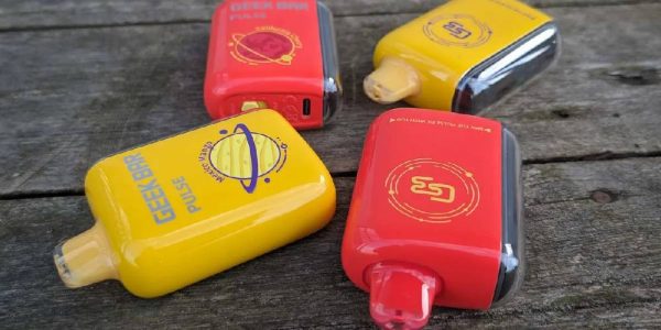 Geek Bar Pulse Disposable Vapes